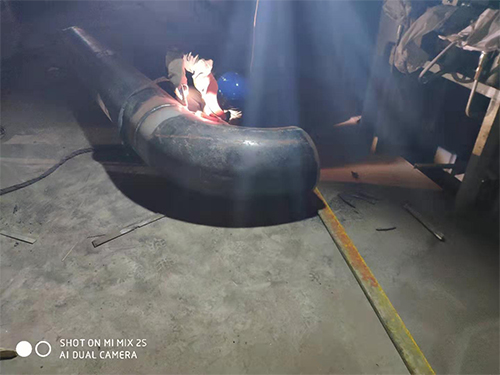 夜间加班作业